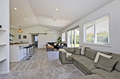 Photo of property in 2 Cape Grove, Haumoana, 4180