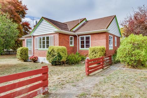 Photo of property in 18 Masters Crescent, Masterton, 5810