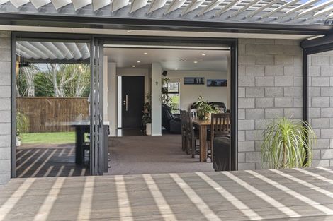 Photo of property in 52 Dillon Drive, Bell Block, New Plymouth, 4312