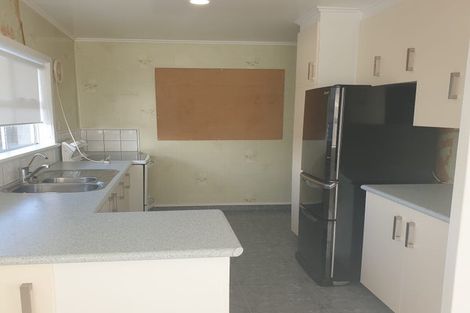 Photo of property in 12 Phillip Street, Pukekohe, 2120