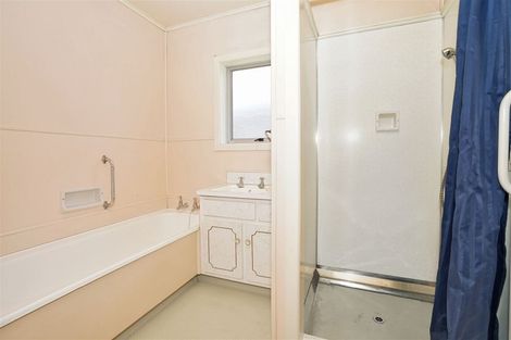 Photo of property in 1126a Heaphy Terrace, Fairfield, Hamilton, 3214
