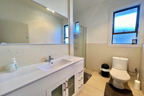 Photo of property in 5 Atkinson Avenue, Papatoetoe, Auckland, 2025