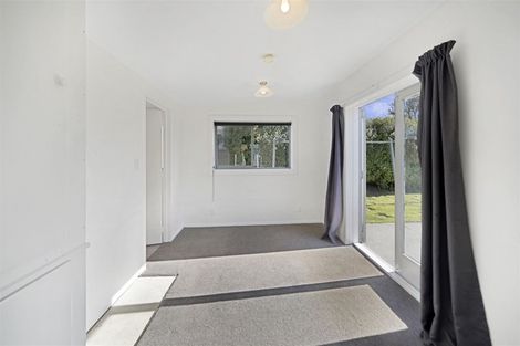 Photo of property in 33 Croziers Road, St Albans, Christchurch, 8052