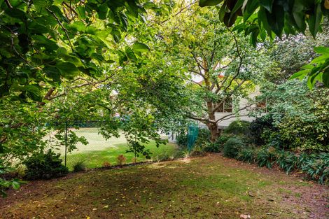 Photo of property in 10 Epsom Road, Hokowhitu, Palmerston North, 4410