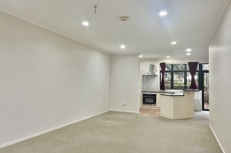 Photo of property in Tuscany Towers, 14/1 Ambrico Place, New Lynn, Auckland, 0600