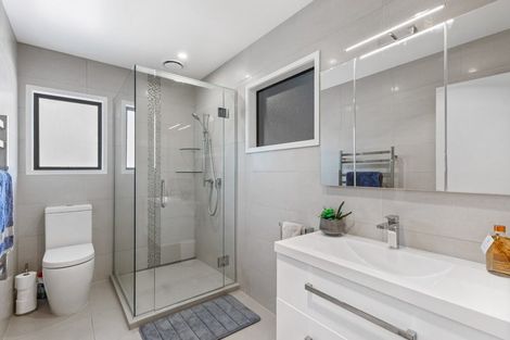 Photo of property in 175 Oaia Road, Muriwai, Waimauku, 0881