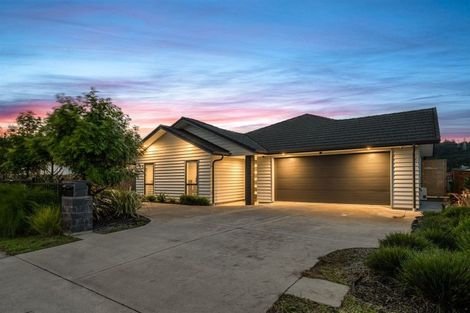 Photo of property in 198 Matua Road, Kumeu, 0810
