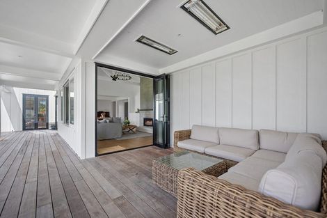 Photo of property in 438 Oaia Road, Muriwai, Waimauku, 0881