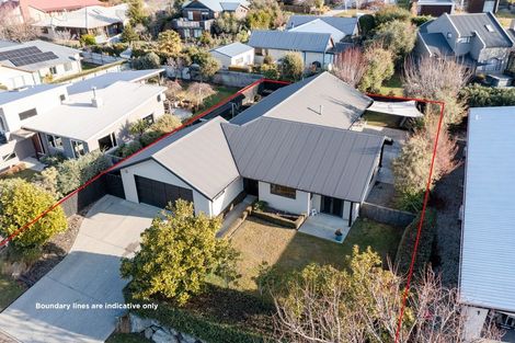 Photo of property in 6 Hyland Street, Wanaka, 9305