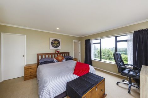 Photo of property in 146 Pacific Drive, Fitzherbert, Palmerston North, 4410
