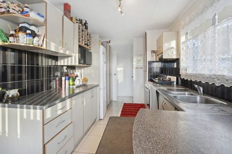 Photo of property in 29 Othello Drive, Clover Park, Auckland, 2023