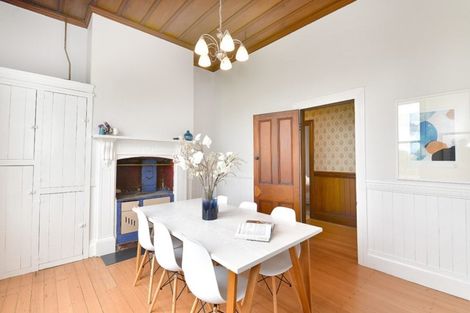 Photo of property in 21 Railway Street, Helensville, 0800