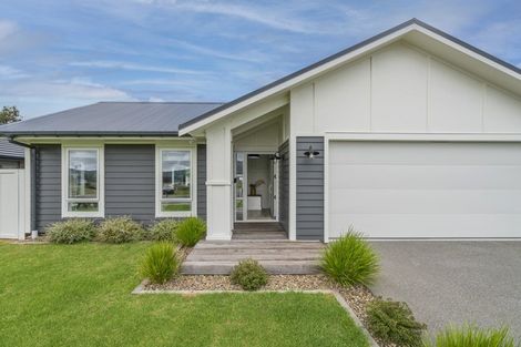 Photo of property in 94 Kupe Drive, Whitianga, 3510