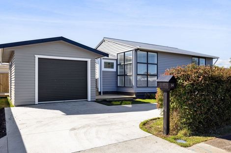 Photo of property in 34 Pacey Avenue, Hawera, 4610
