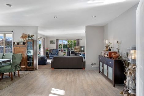 Photo of property in 18a Regan Street, Stratford, 4332