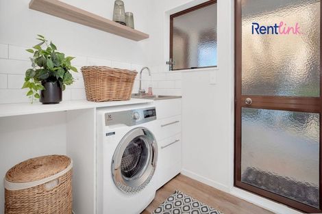 Photo of property in 20 Seaview Road, Otumoetai, Tauranga, 3110