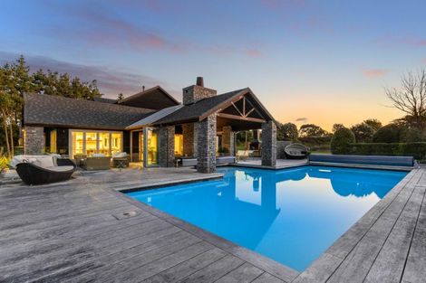 Photo of property in 2 Otaihanga Road, Paraparaumu Beach, Paraparaumu, 5032
