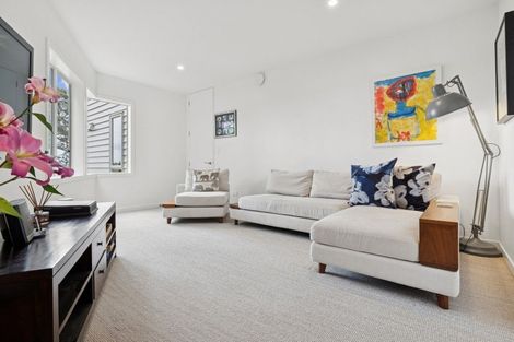 Photo of property in 83 Ngataringa Road, Devonport, Auckland, 0624