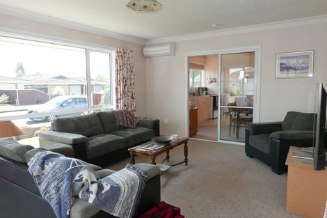 Photo of property in 20 Apollo Place, Papanui, Christchurch, 8052
