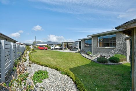 Photo of property in 10 Kerwood Place, Gore, 9710