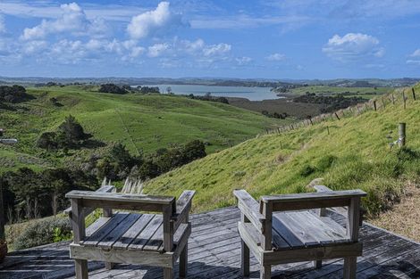 Photo of property in 107c Hall Road, Tinopai, 0593