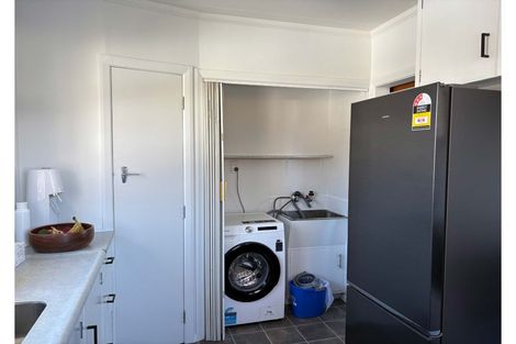 Photo of property in 2 Te Awe Awe Court, Hokowhitu, Palmerston North, 4410