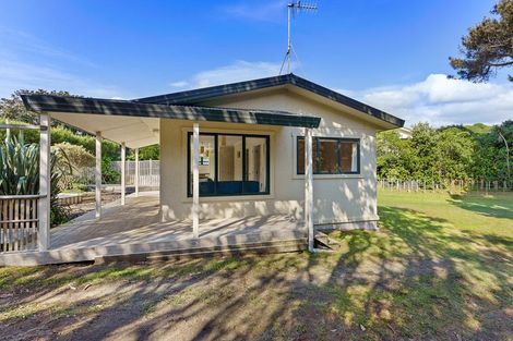 Photo of property in 283 Peka Peka Road, Peka Peka, Waikanae, 5391