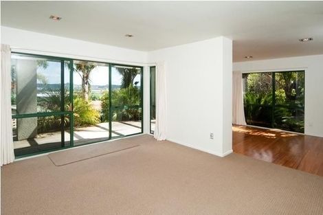 Photo of property in 27 Bushlands Park Drive, Albany, Auckland, 0632