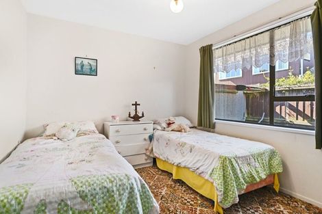 Photo of property in 40 Ambleside Drive, Burnside, Christchurch, 8053