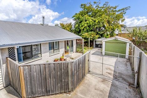Photo of property in 121 Hay Street, Bromley, Christchurch, 8062