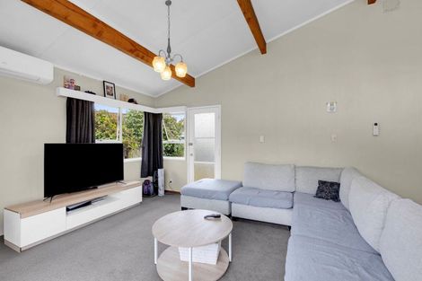 Photo of property in 15 Dermont Street, Bader, Hamilton, 3206