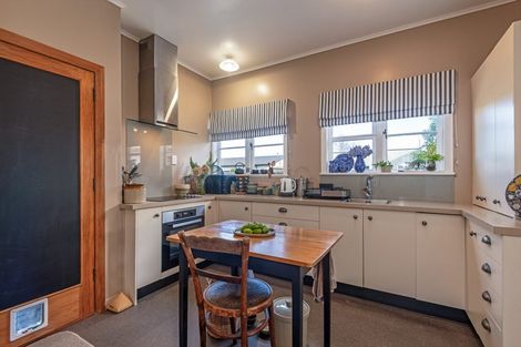 Photo of property in 244 College Street, West End, Palmerston North, 4412