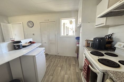 Photo of property in 12 Beatrice Place, Avonhead, Christchurch, 8042