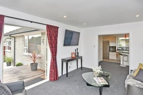 Photo of property in 37 Santa Rosa Avenue, Halswell, Christchurch, 8025