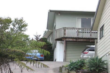 Photo of property in 2/31 Roberts Road, Glenfield, Auckland, 0629