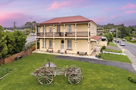 Photo of property in 1 Coach Road, Fairfield, Dunedin, 9018