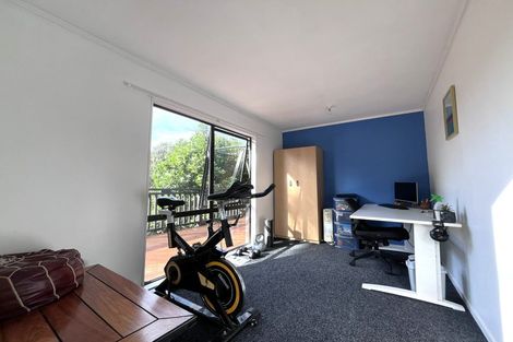 Photo of property in 15 The Yardarm, Whitby, Porirua, 5024