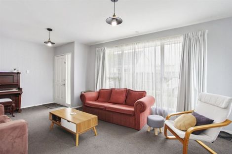 Photo of property in 59 Winters Road, Redwood, Christchurch, 8051