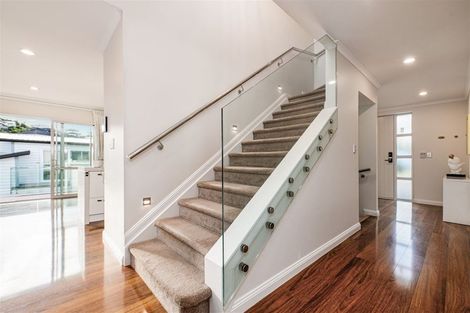 Photo of property in 42 San Prospero Crescent, Henderson, Auckland, 0612