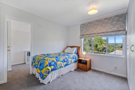 Photo of property in 4 Liston Crescent, Cockle Bay, Auckland, 2014