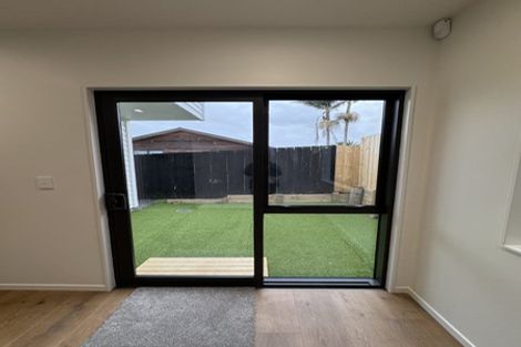 Photo of property in 12 Mcquarrie Avenue, Wattle Downs, Auckland, 2103