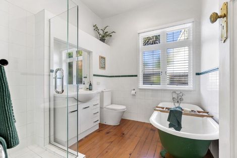 Photo of property in 26 Jubilee Avenue, Devonport, Auckland, 0624