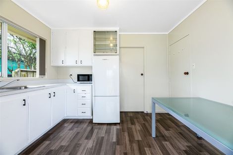 Photo of property in 69 Hepburn Road, Glendene, Auckland, 0602