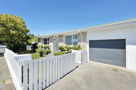 Photo of property in 2/56 Surrey Street, Linwood, Christchurch, 8062