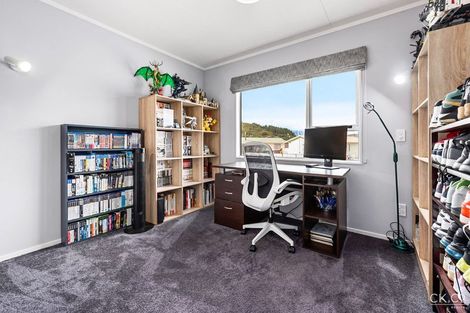 Photo of property in 3 Rakaia Grove, Wainuiomata, Lower Hutt, 5014