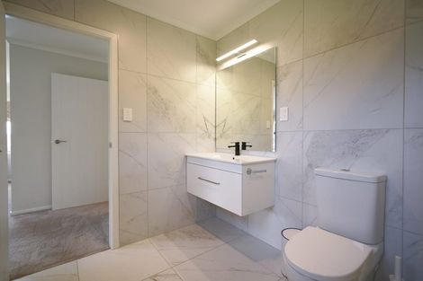 Photo of property in 18 Prestbury Grove, Churton Park, Wellington, 6037