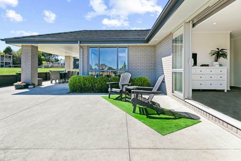 Photo of property in 9 Fitzgerald Road, Drury, 2113