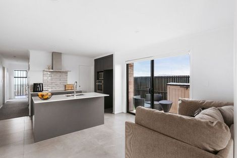 Photo of property in 20 Atutahi Lane, Papamoa, 3118