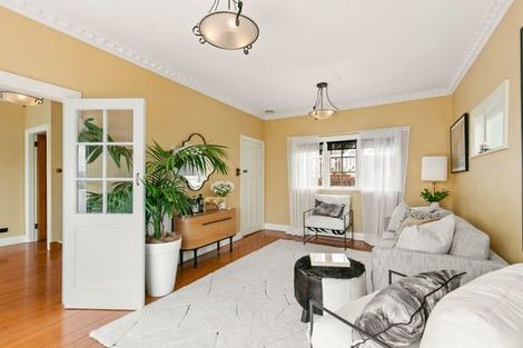 Photo of property in 61 Overtoun Terrace, Hataitai, Wellington, 6021