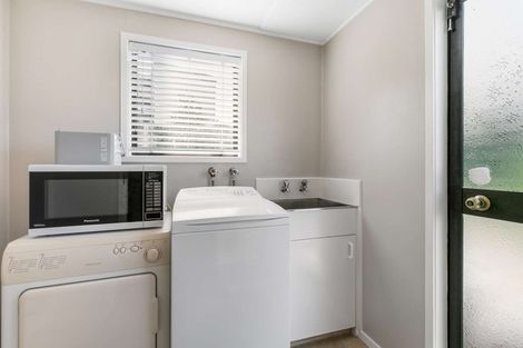 Photo of property in 3/44 Roberts Road, Glenfield, Auckland, 0629